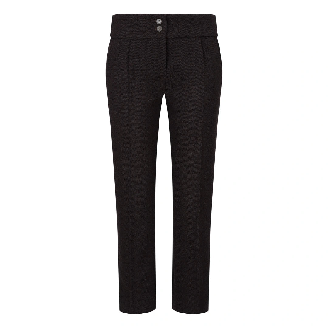Zeitloses Tweed-Kostüm für Damen: Braun, tailliert, elegant und stilvoll.